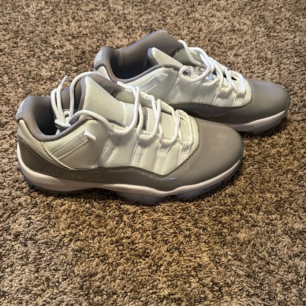 Men’s Air Jordan Retro Size 9
